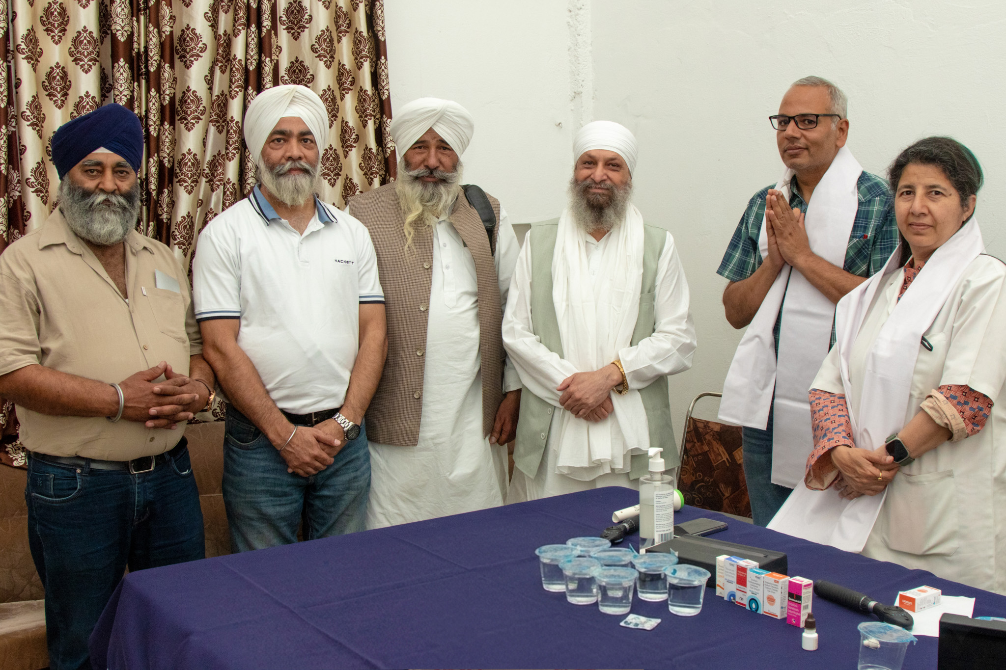 Baba Daljit Singh Ji Amritsar with the eye surgeon team at the Gurdwara Bakhshish Dham free medical camp